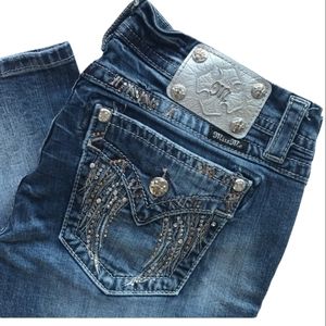 Miss Me Mid Rise Easy Crop Size 31